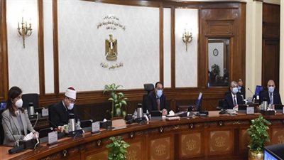 مدبولي يشكر الرئيس السيسي لوضعه ملف تنمية الصعيد على أجندة أولويات العمل (صور)