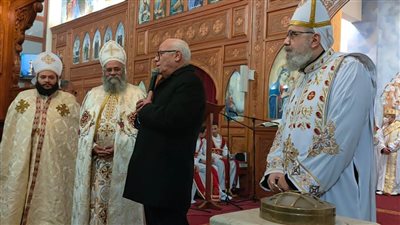 محافظ بورسعيد يشهد قداس عيد الميلاد بكنيسة العذراء مريم