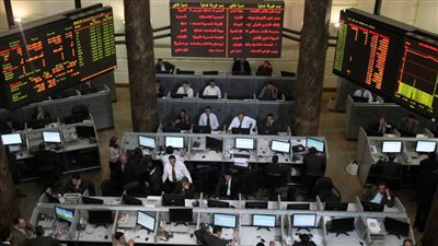 ارتفاع أداء 15 قطاعا بالبورصة المصرية خلال أول أسبوع من 2022