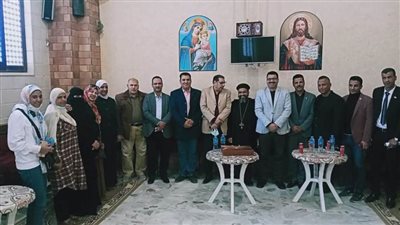 أهالي جنوب سيناء والقيادات تتوافد على الكنائس لتهنئة الإخوة المسيحيين