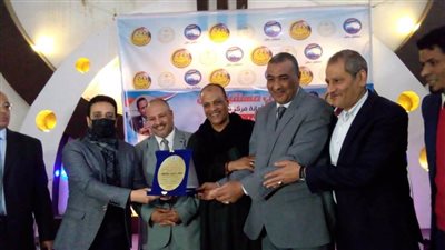 مستقبل وطن بقنا يكرم أوائل الطلبة بمركز قوص 