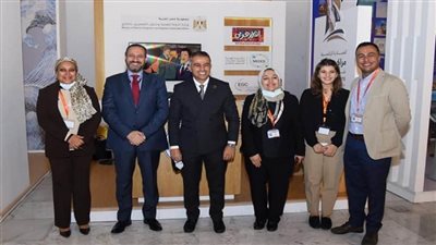 وزراء السياحة والبيئة والرياضة في مقدمة زوار جناح «الهجرة» بمنتدى شباب العالم (صور)