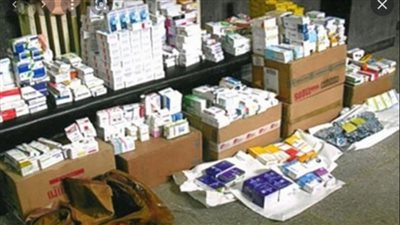 ضبط كمية مهربة من أدوية السرطان مع راكب في مطار القاهرة