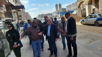 محافظ بورسعيد يتابع أعمال تطوير ورفع كفاءة منطقة أرض النوادي بحي الزهور