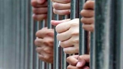 حبس 5 عاطلين انتحلوا صفة ضباط شرطة فى القليوبية