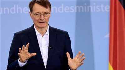 وزير الصحه الألماني يحذر من «أسابيع صعبة» في ظل انتشار أوميكرون 