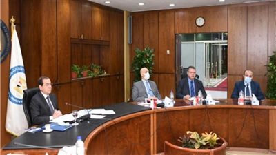 وزير البترول : ٣٠ مليار جنيه استثمارات لتطوير شركات بترول القطاع العام 