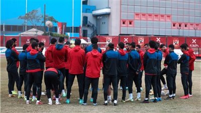 الأهلي ينهي استعداده لمواجهة الإسماعيلي 