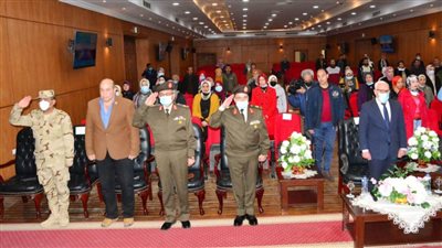 محافظ بورسعيد يستقبل رئيس هيئة التسليح ومدير إدارة المركبات ومساعد رئيس الهيئة الهندسية