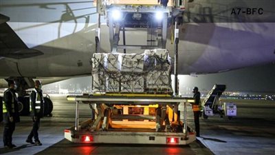 د. خالد عبدالغفار يعلن استقبال مليون و843 ألف جرعة من «فايزر» بمطار القاهرة الدولي (صور)