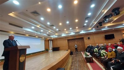 محافظ بورسعيد يلتقي أئمة المساجد ببورسعيد ويوجه بالاستمرار في تطبيق الإجراءات الاحترازية بالمساجد