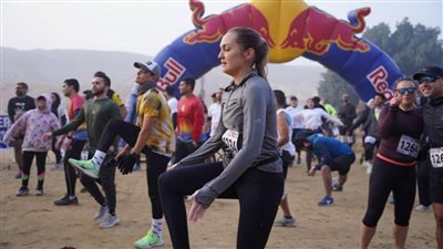  بمشاركة 300 متسابق من 12 جنسية.. انطلاق ماراثون الجري بمحمية وادي دجلة (صور)