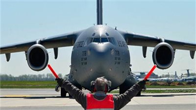 تضم 81 طنا من الأسلحة والذخائر..وصول شحنة أسلحة أمريكية رابعة إلى أوكرانيا 