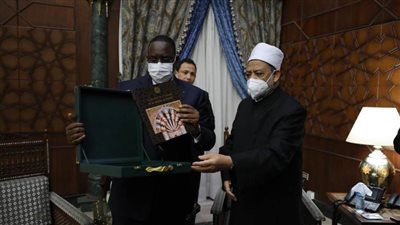 الرئيس السنغالي: مصر حصن الإسلام بفضل الأزهر الشريف 