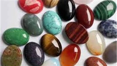 اعرف الحجر الكريم المناسب لبرجك.. اللؤلؤ يعزز طاقة السرطان والعقيق يهدئ الحمل