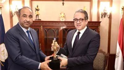 مصر والعراق يناقشان دعم الخبرة المصرية لـ بغداد في بناء المتاحف واسترداد الآثار
