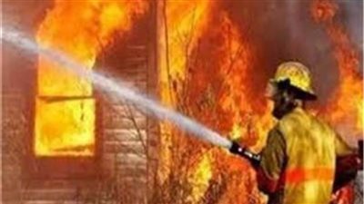 إخماد حريق هائل داخل مخزن أخشاب بكرداسة 