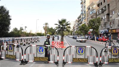 محافظ قنا يتابع التصور المقترح لتحقيق السيولة المرورية بالشوارع