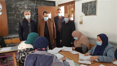 وكيل تعليم الغربية... يتفقد لجان تقدير الدرجات للشهادة الإعدادية ويؤكد على مراعاة الدقة في العمل لصالح الطلاب