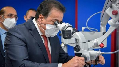 د. خالد عبدالغفار يتفقد أعمال تطوير 