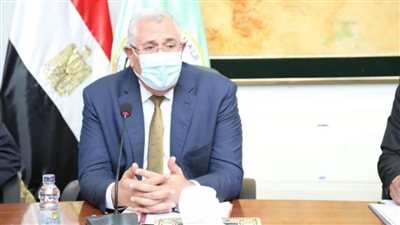 وزير الزراعة يعلن انتهاء أزمة شحنات الموالح المحتجزة في روسيا