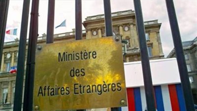 فرنسا تنصح مواطنيها بعدم السفر إلى أوكرانيا.. وكندا تنقل أنشطتها 