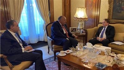 وزير الخارجية يلتقي المفوض الأوروبي لبحث سبل تعميق الشراكة‎‎ 