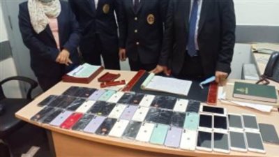  ضبط ممنوعات مهربة داخل حقائب راكب بالمطار