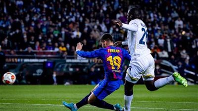 برشلونة يتعادل أمام نابولي 1-1 باليورباليج