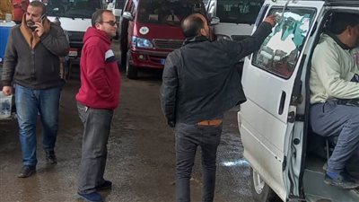 انتظام العمل بـ 34 موقفا في الغربية والدفع بسيارات إضافية لمواجهة أي ازدحام (صور)