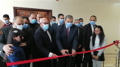 وزير القوي العاملة ومحافظ بورسعيد يفتتحان معرض ملابس لمنتجات المتدربات في بورسعيد