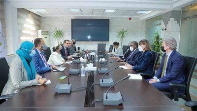 وزيرة البيئة تبحث مع مساعد السكرتير العام للمناخ بالأمم المتحدة الدعم الفني لترتيبات مؤتمر شرم الشيخ للمناخ COP27 