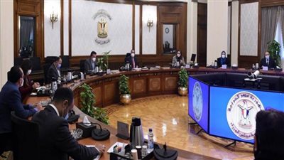 مدبولي يتابع الخطوات الأخيرة.. إطلاق استراتيجية تنمية الأسرة المصرية قريبا