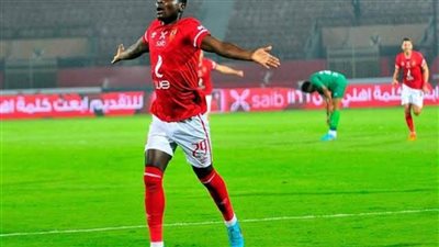 ميكسوني يسجل هدفين ويقود الأهلي للتقدم بثلاثية على المقاصة