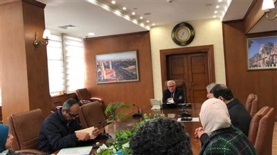 محافظ بورسعيد يناقش رؤية تطوير متحف النصر بالمحافظة