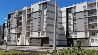 وزير الإسكان: جار تسليم دفعة من وحدات سكن مصر بغرب الجامعات بمدينة القاهرة الجديدة (صور)