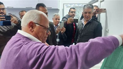 محافظ بورسعيد يدلي بصوته في انتخابات نقابة المهندسين العامة