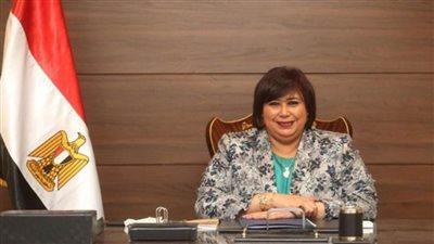 وزيرة الثقافة ترشح 4 عروض مسرحية للسفر إلى تونس 