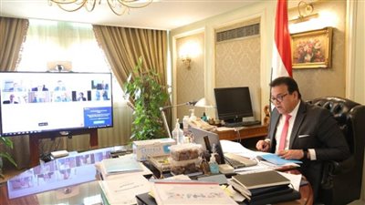 د. خالد عبدالغفار يبحث آليات التعاون مع مدير عام المنظمة العالمية للملكية الفكرية (صور)