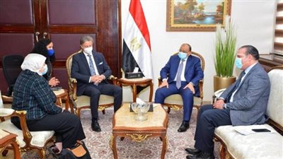 وزير التنمية المحلية يستقبل الممثل المقيم لبرنامج الأمم المتحدة الإنمائي في مصر (صور)