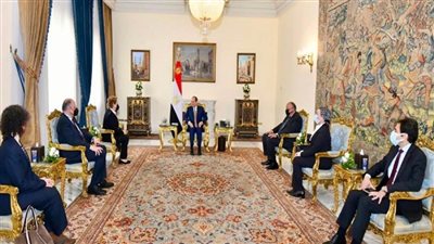 عاجل | السيسي يستقبل السكرتير التنفيذي لاتفاقية الأمم المتحدة الإطارية بشأن تغير المناخ (صور)
