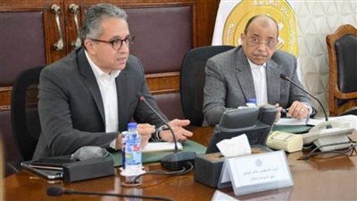 وزيرا التنمية المحلية والسياحة ومحافظ الأقصر يتابعون مستجدات تطوير وإعادة إحياء مدينة إسنا (صور)