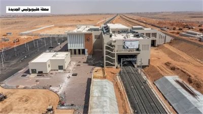 وزير النقل يتفقد مشروع القطار الكهربائى الخفيف.. ويتابع التشغيل التجريبي للمرحلة الأولى