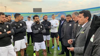 وزير الرياضة يحضر مران المنتخب استعدادا لمباراة السنغال