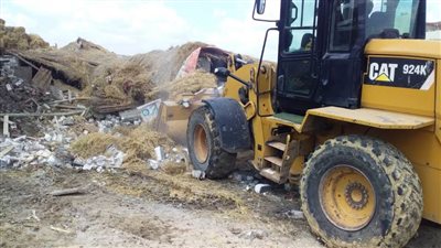 استمرار حملات إزالة التعديات علي أراضي وممتلكات الدولة بجنوب بورسعيد