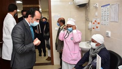 وفد البنك الدولي يزور منشآت هيئة الرعاية الصحية في الأقصر (صور)