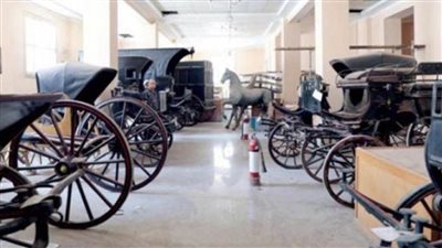 ورش فنية للأطفال بمتحف المركبات الملكية في يوم اليتم