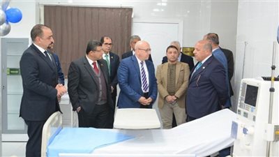 رئيس جهاز القاهرة الجديدة يشارك في افتتاح مركز غسيل كُلوى بالمجّان بالتجمع الثالث (صور)