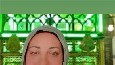 فيديو| الاعلامية سهام منير تشدوا بمدح آل البيت وتستعد لتجليات الشهر الكريم 