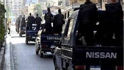 انتحلوا صفة ضباط تموين.. سقوط عصابة سرقة بضائع المحلات بالقليوبية